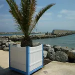 : Front De Mer, 4 Pers, Parking Inclus - Fr-1-797-32